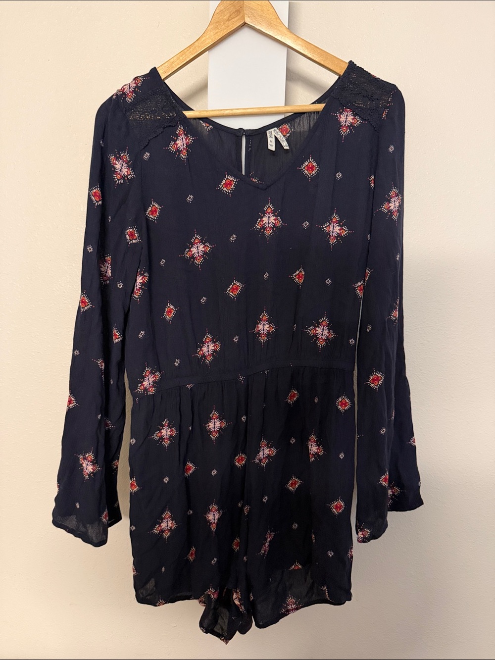 Mudd Navy Long-Sleeve Floral Romper with Red Accents B14